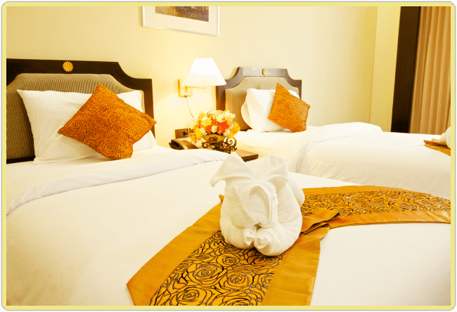 Deluxe Room twin bed (2)